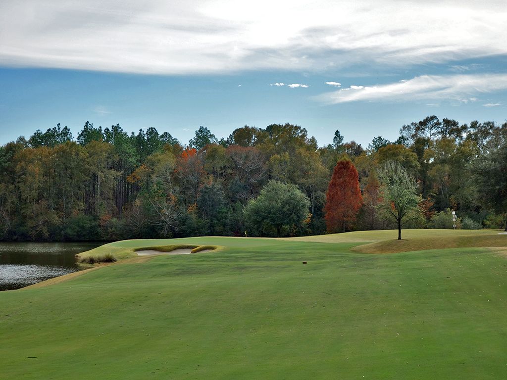 5th Hole at Fallen Oak Golf Club (488 Yard Par 4)